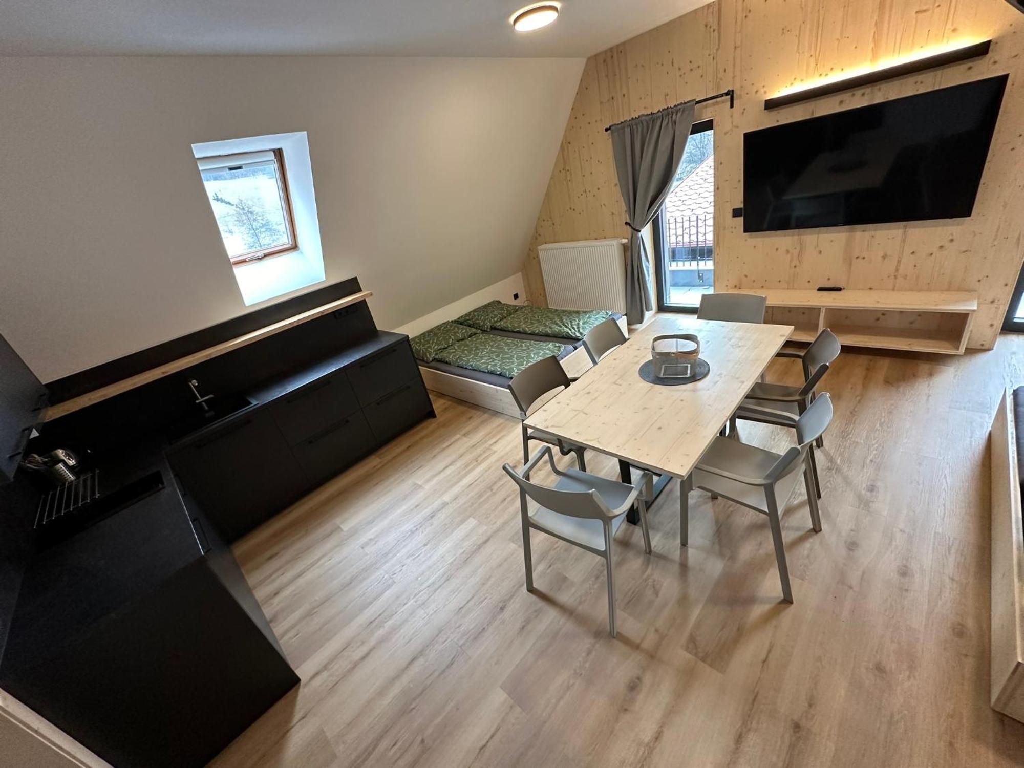 Penzion a Restaurace Pod Sjezdovkou Cenkovice Esterno foto