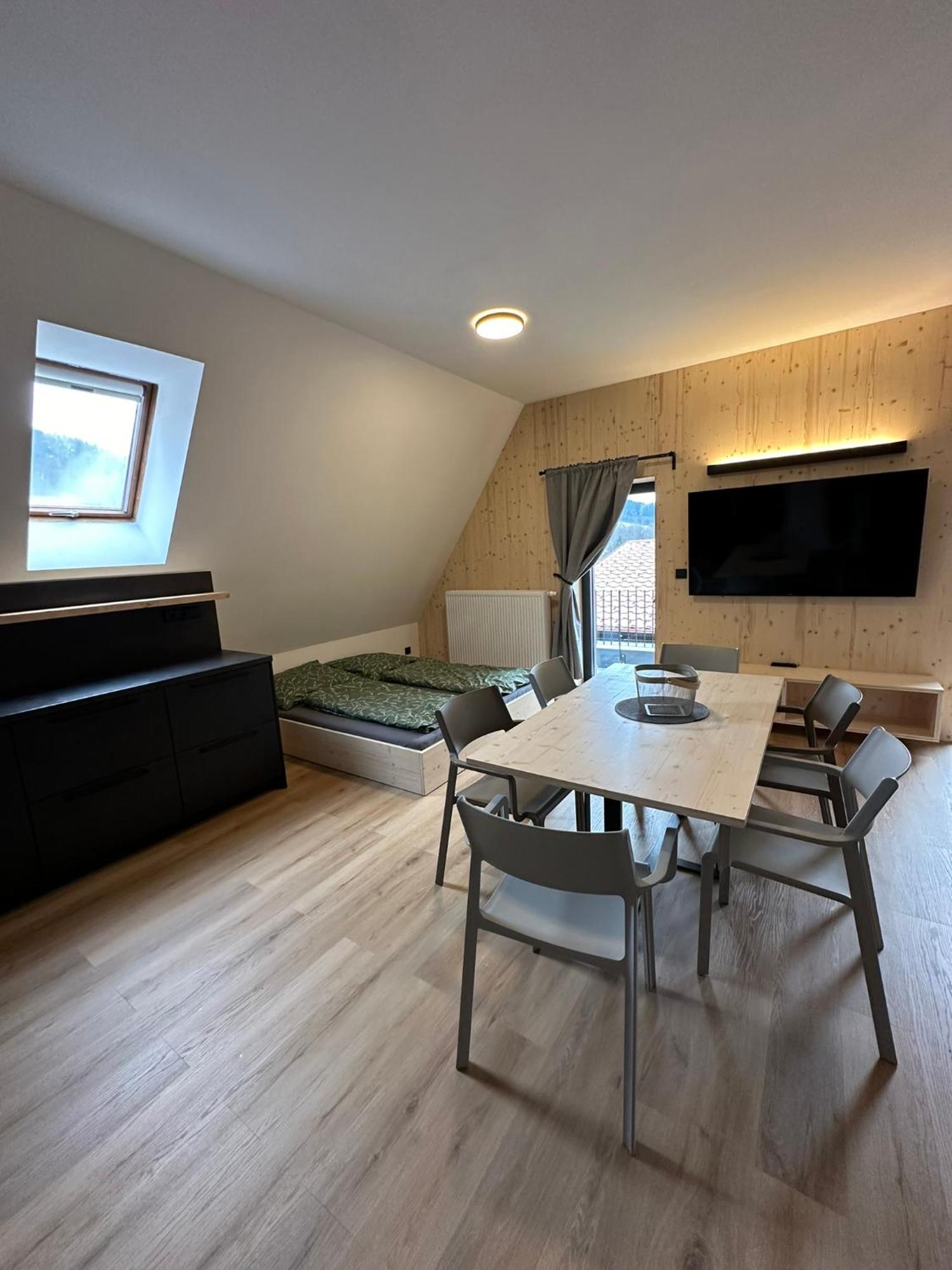 Penzion a Restaurace Pod Sjezdovkou Cenkovice Esterno foto