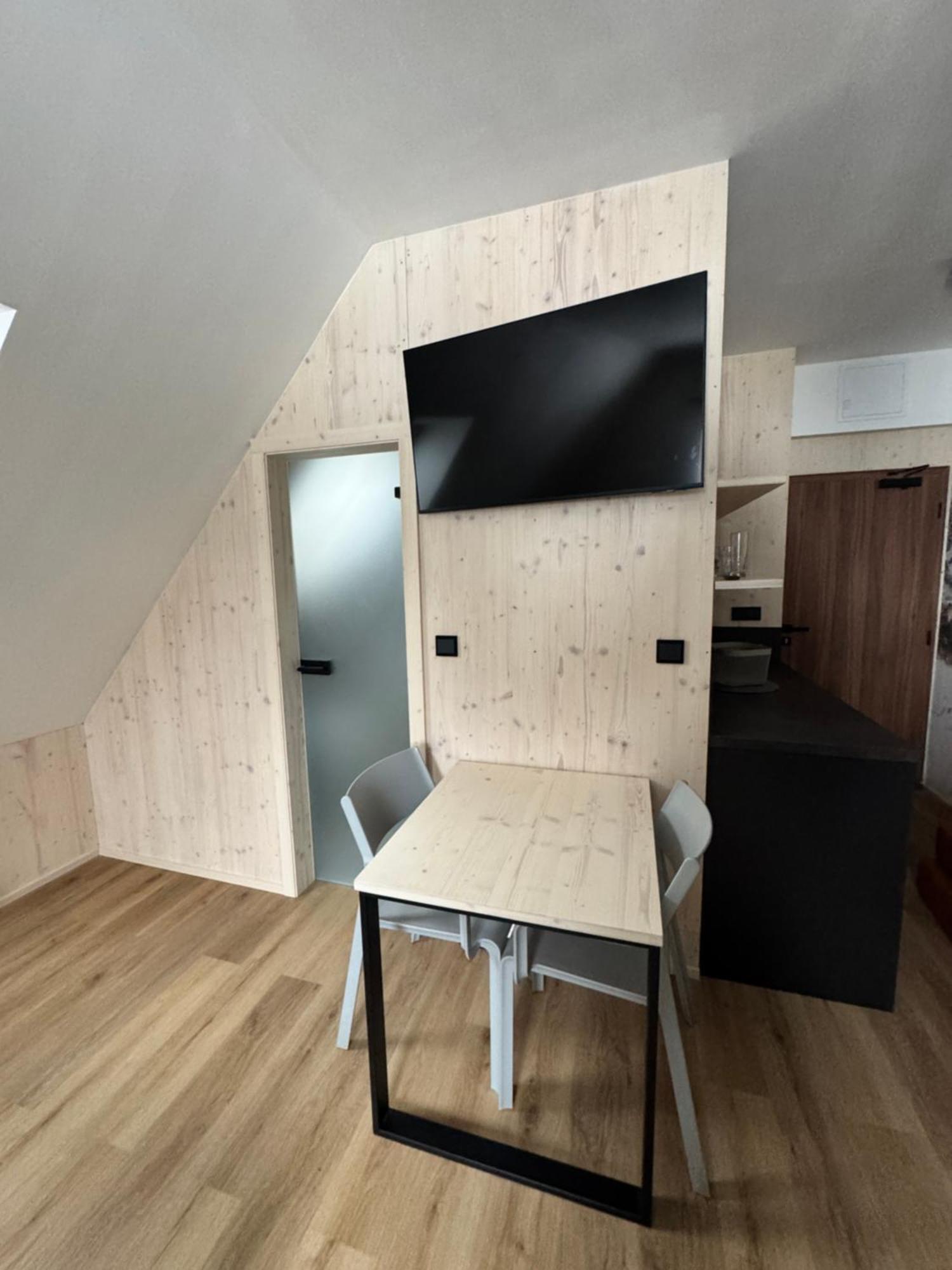 Penzion a Restaurace Pod Sjezdovkou Cenkovice Esterno foto